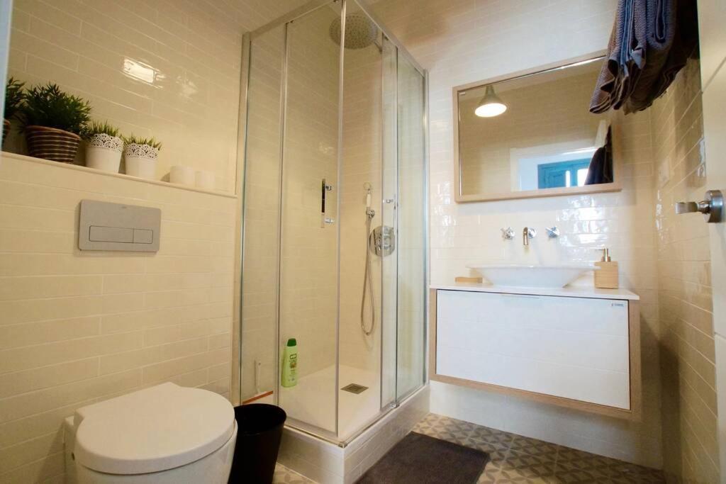 Lovely Flat Fira Mwc L'Hospitalet de Llobregat Exterior photo