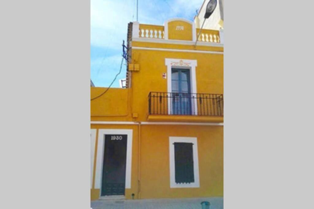 Lovely Flat Fira Mwc L'Hospitalet de Llobregat Exterior photo